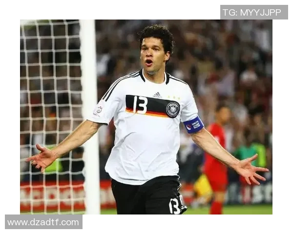 足球天才防守型中场球星的崛起与影响力探析