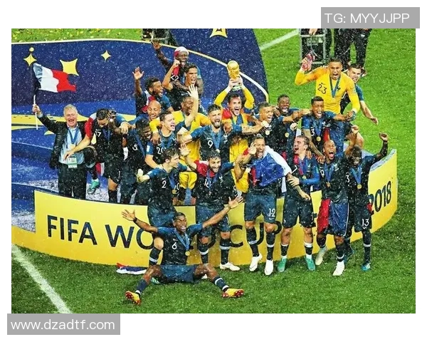 退役足球明星重返赛场展现风采球迷期待新传奇的诞生